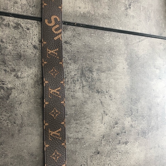 LV x SUPREME Belt - Picture 4 of 5